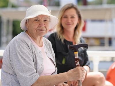 Consejos para el cuidado de mayores en verano